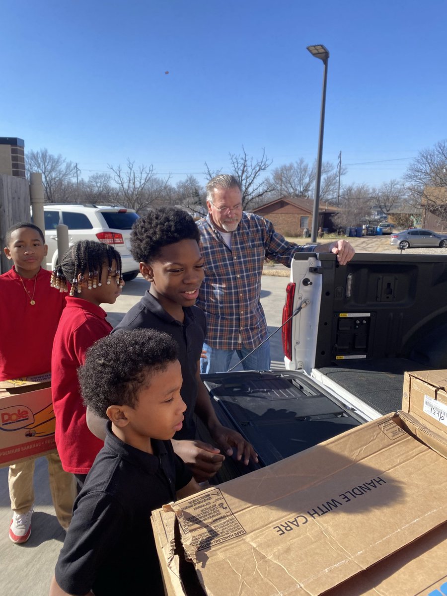 Holy Savior Angels tweet media