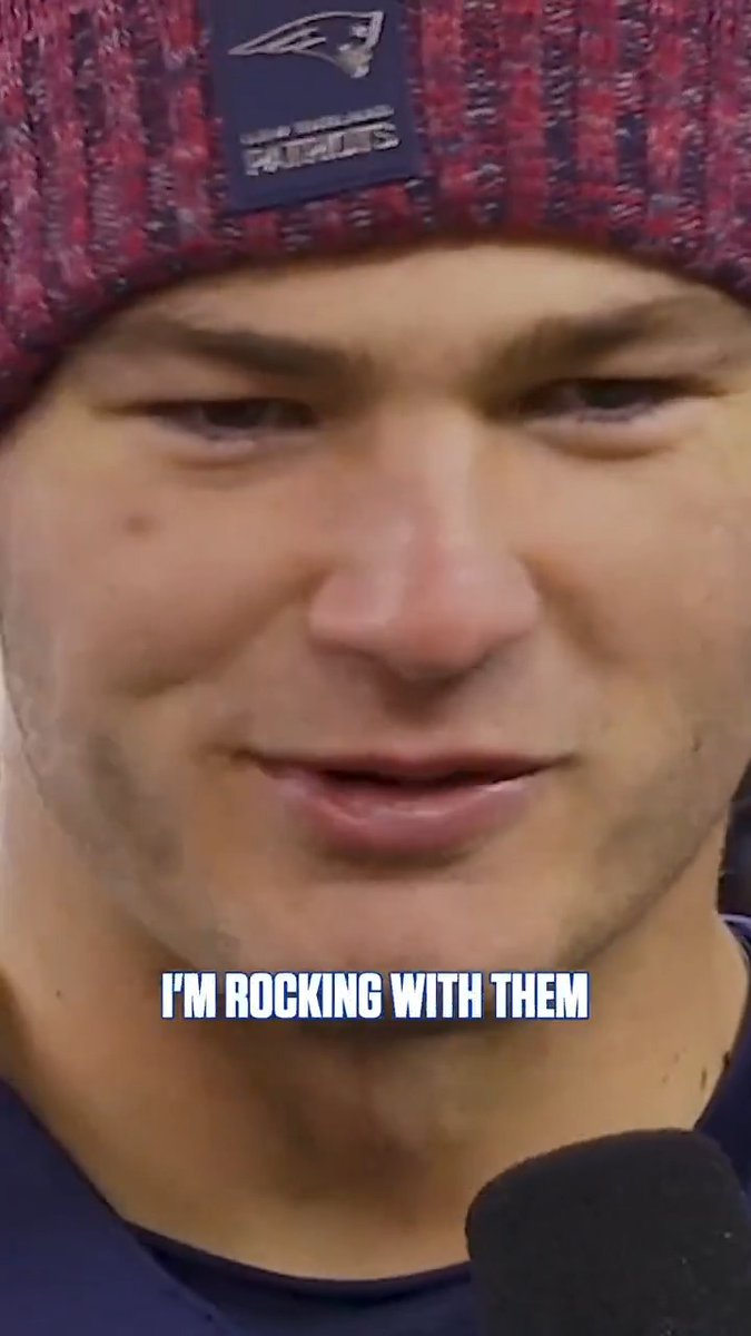 QB1 giving everyone love before himself ❤️ @Patriots