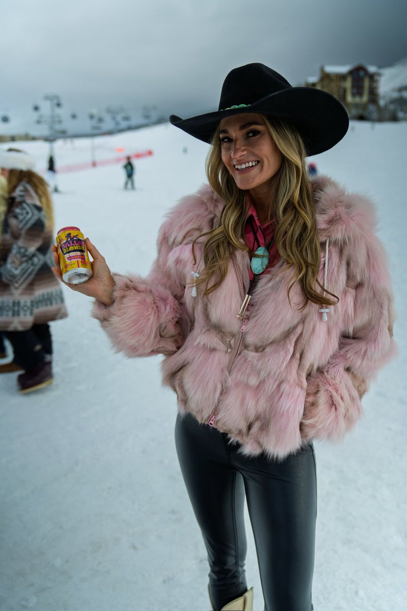 Bri Bagwell tweet media