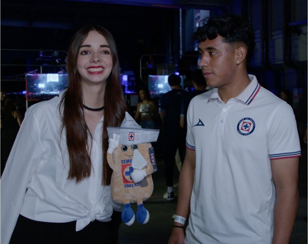 19jmss16's tweet image. No xq tengas novia rica y que trabaja en @CruzAzul las cosas van a cambiar y vas a ser titular 💙⚽⭐🏆🥇🥅🎢🏟️➕🚂