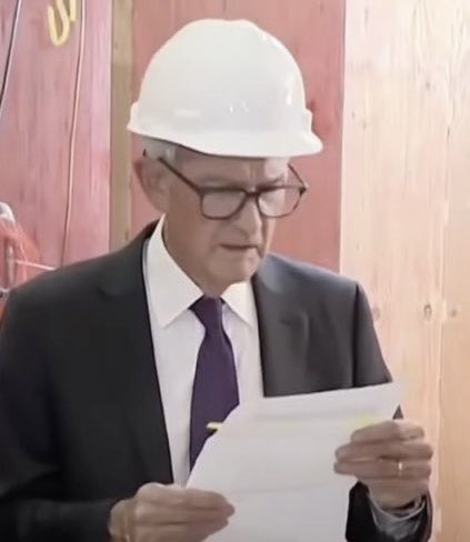 <a href="/WatcherGuru/">Watcher.Guru</a>