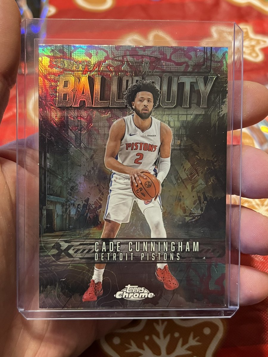 dotscribblesOG's tweet image. Snagged 2 mega boxes today! Let’s just say the odds were on my side this time.