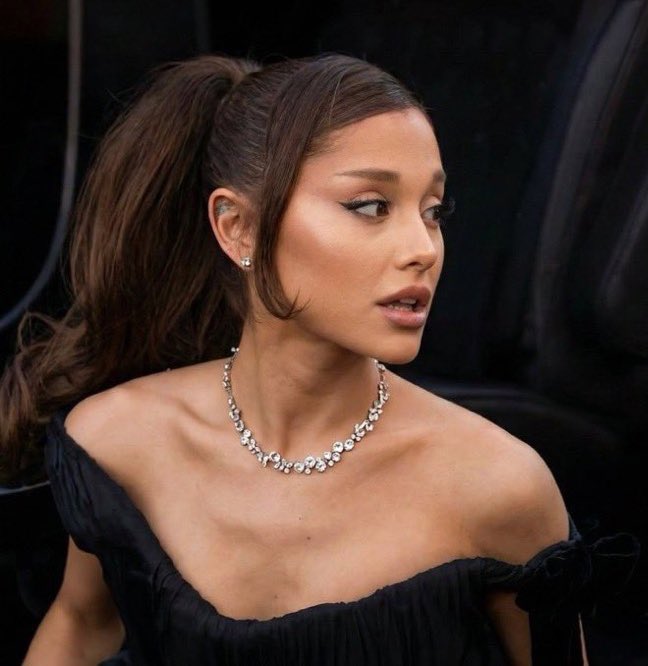 acervoarii's tweet image. FACE-CARD.