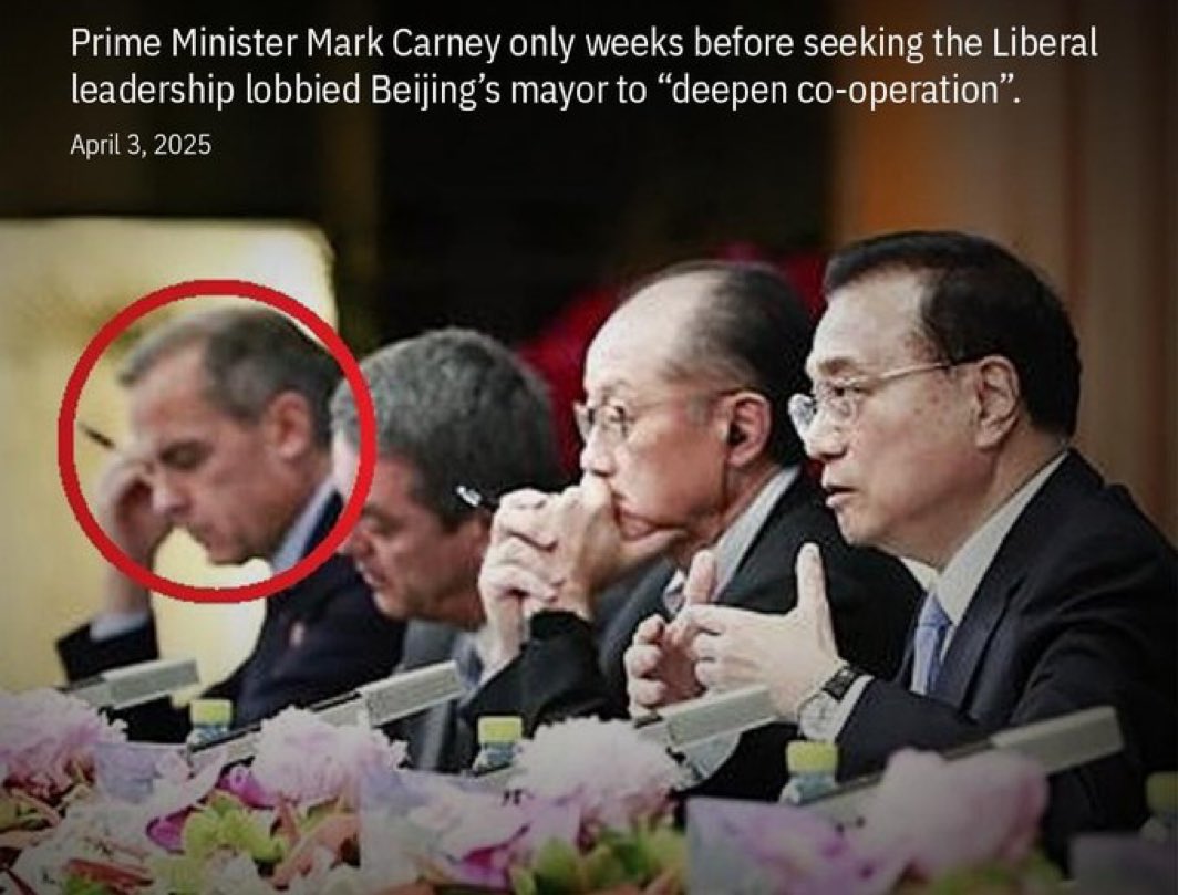 andrearthurciel's tweet image. Le Canada est-il en train de devenir la 24e province chinoise? Chooney était lobbyiste pour le compte du maire de Pékin. 

Rien de moins. 

Les journalistes vous ont convaincu de faire confiance à un banquier! Un banquier British, qui travaille pour la Chine.

Incroyable…ElBoWs…