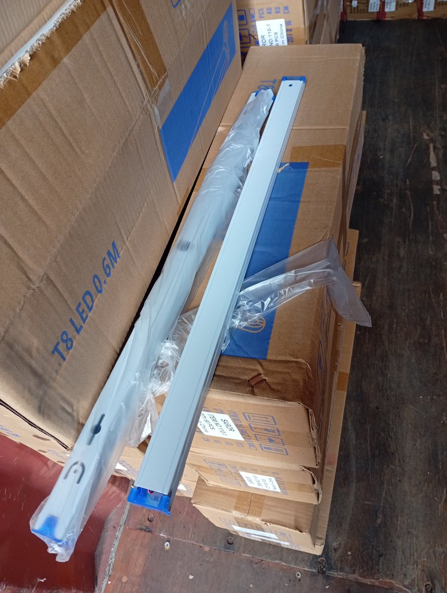 AACLogistics's tweet image. شرك العبدالله للشحن والتخليص الجمركي 

تم بحمد الله وصول وتخليص حاوية "أجهزة إنارة كهربائية" قادمة من الصين إلى ميناء اللاذقية، وذلك لصالح عملاء شركة العبدالله للشحن والتخليص الجمركي.
نحن نهتم بأدق التفاصيل لضمان وصول بضائعكم.
رقم التواصل:
إتصال وواتساب (00963988726884)