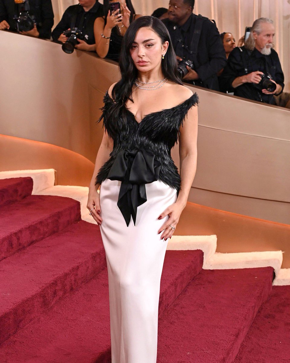 FLAMIN’ POP! tweet media