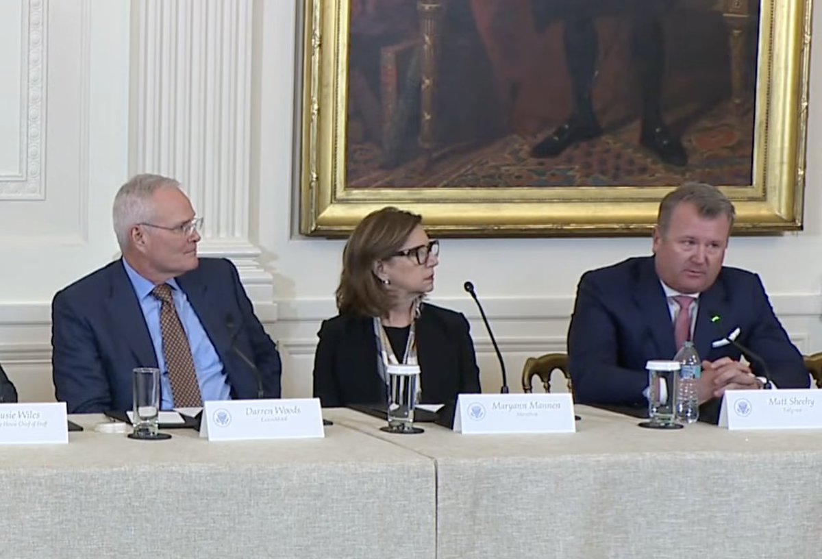 SurrogateCap tweet media