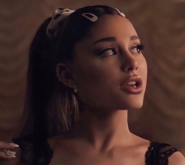 newpeedr's tweet image. 2021                                                       2026