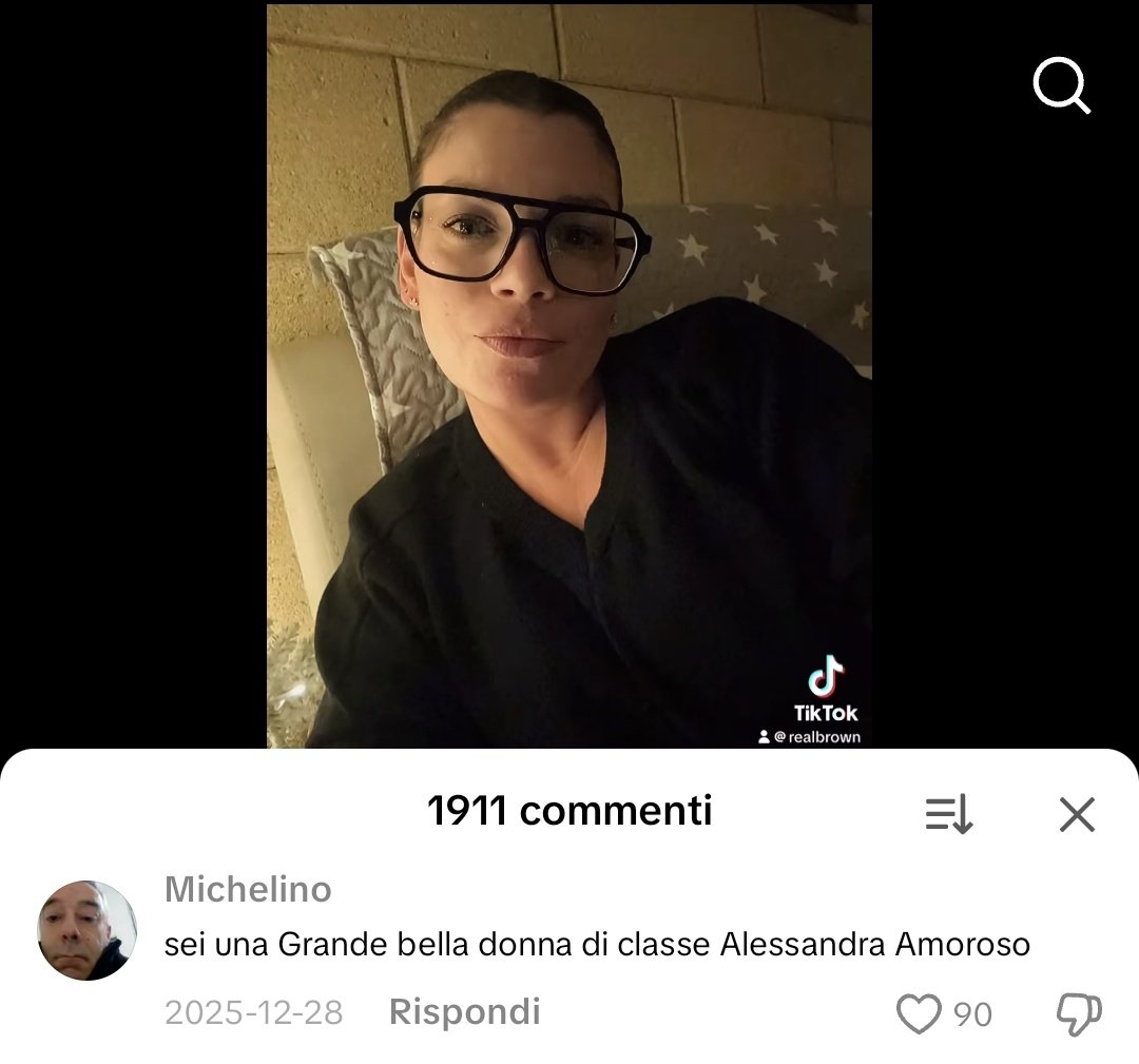 vittoria | stringerti i fianchi oppure spingerli (@dasolecomeme) on Twitter photo 