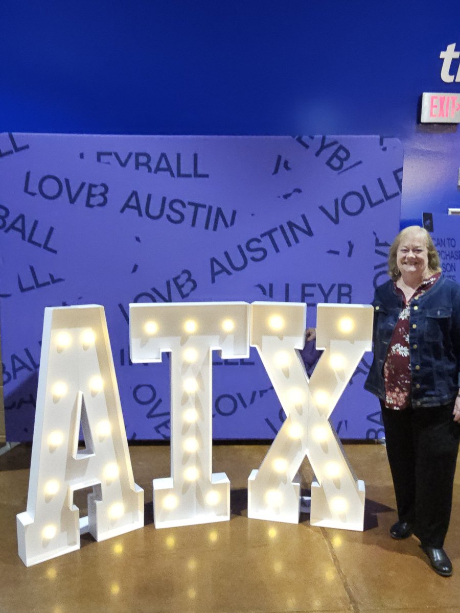 Michele_Glaze's tweet photo. First time at a @lovbatx game! Fun! https://t.co/bYW7Xb7QfN