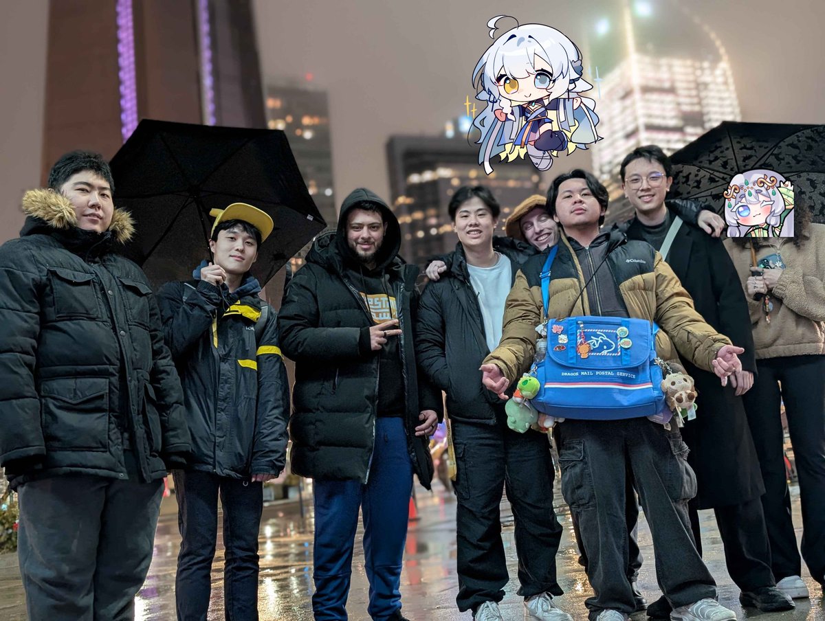 lelaVT_'s tweet image. thanks guys for coming to see me &amp;lt; 3 toronto girlies