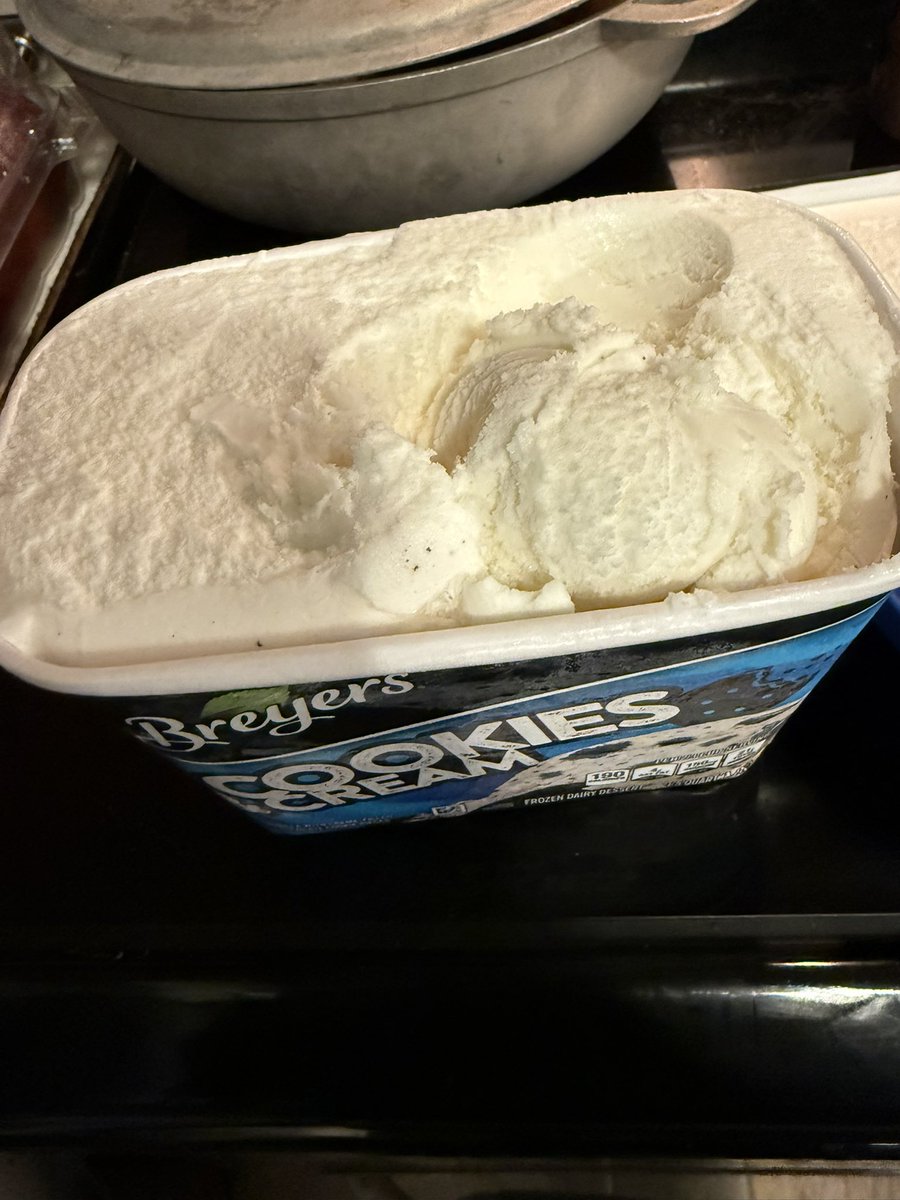 BABIIGURL tweet media