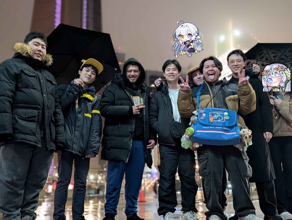 lelaVT_'s tweet image. thanks guys for coming to see me &amp;lt; 3 toronto girlies