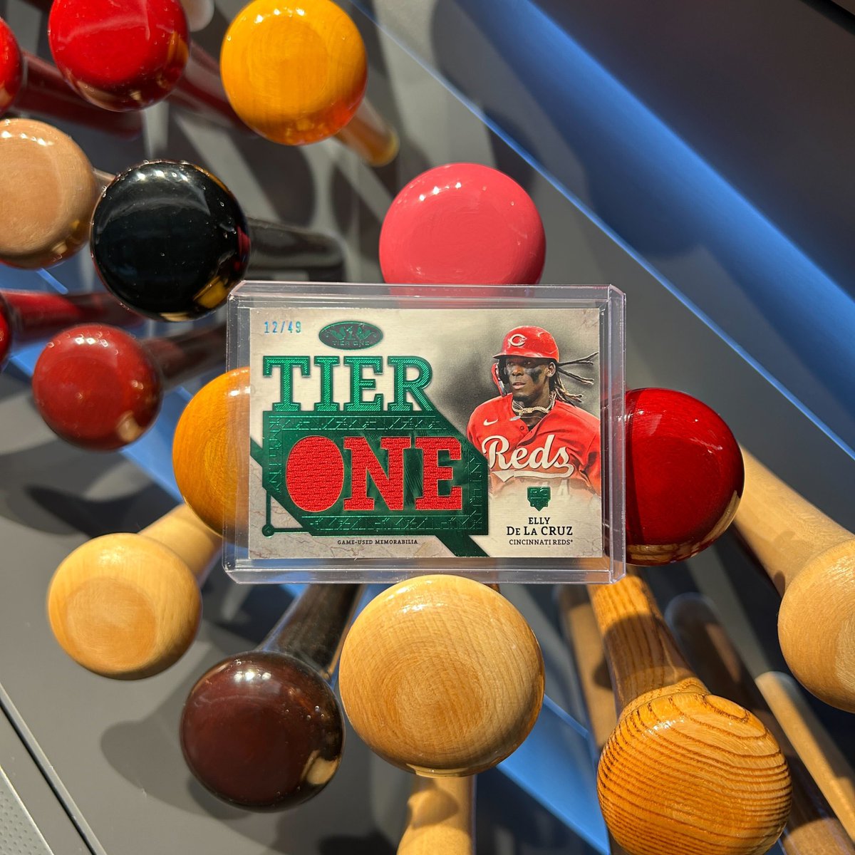 MLB's tweet image. An electrifying giveaway to celebrate an electrifying player ⚡️

Repost and reply for your chance to win this Elly De La Cruz @Topps Tier One rookie card!