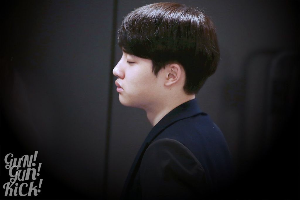 fhsjwi112's tweet photo. 보자마자완전히생각나버림 https://t.co/DLnY7vSuOE