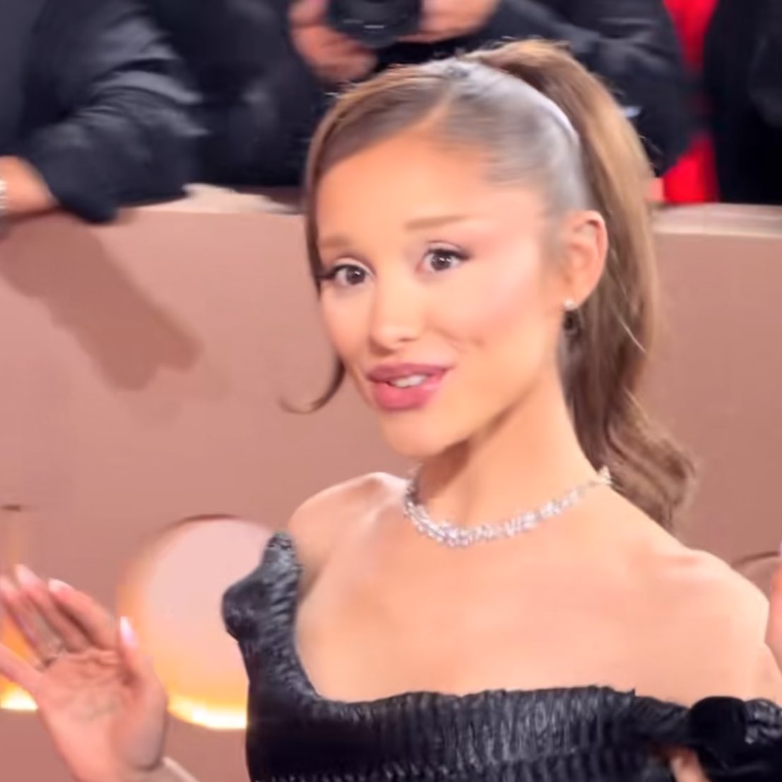 gngdrive's tweet image. a real life angel. serious.