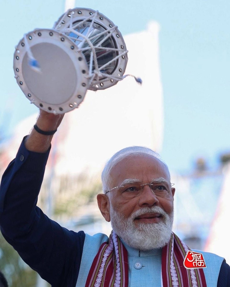 जिस देश का पीएम पिछले बारह साल से 24X7 नौटंकी कर रहा है उस देश को तबाह होने से देवाधिदेव महादेव भी नहीं बचा सकते हैं !🇮🇳🇮🇳