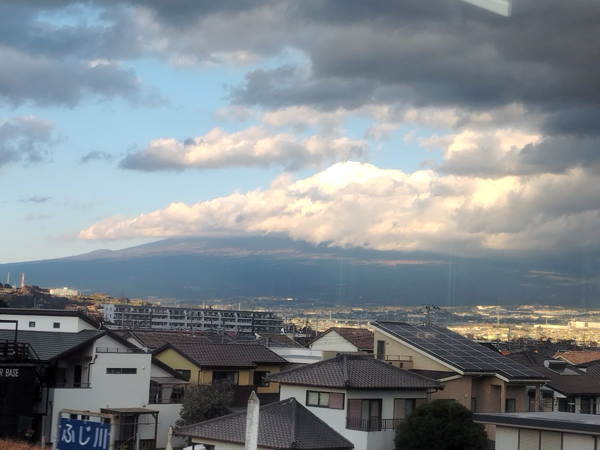 🚃を乗り継ぎ草津、柏原、富士川を通過して戻ってきました