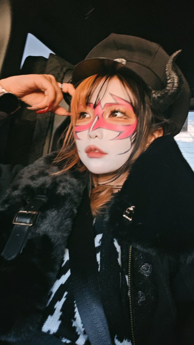 現役JK👿兎味ペロリナ (@usamiiin) / Posts / X