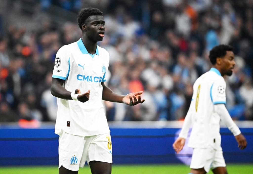 sebhfoot's tweet image. 🚨Depuis le retour du Koweït, Robinio VAZ s'est entraîné à part, sans savoir s'il s'agissait d'une sanction ou d'une précaution !

Sauf retournement de situation, VAZ devrait être absent pour le match de mardi, tout comme Aubameyang (pour permettre à Auba de récupérer…