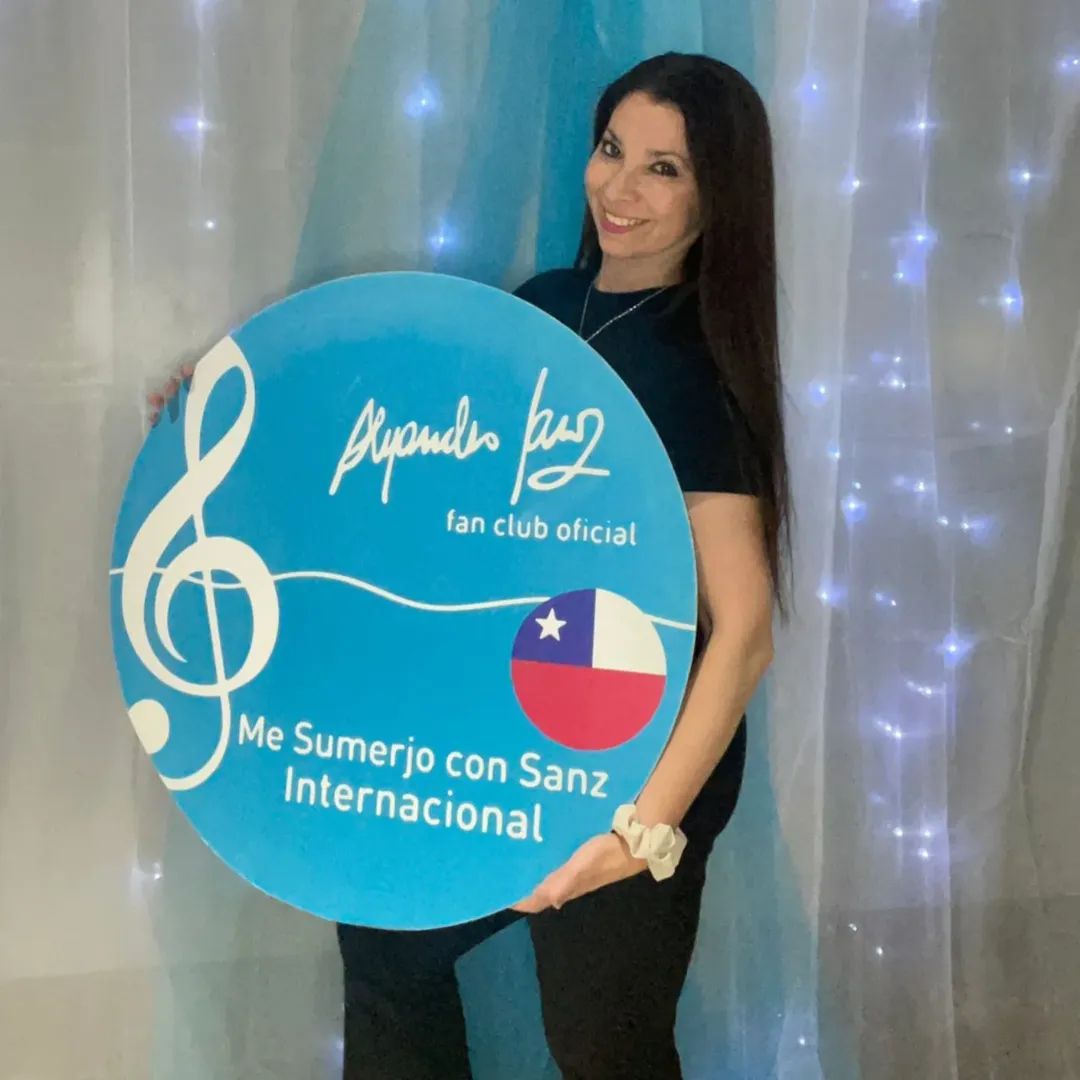 MeSumerjo_Arg's tweet image. Con profundo dolor despedimos a Koki.
Acompañamos con todo nuestro cariño a su familia, seres queridos y a toda la comunidad Sanzera de @MeSumerjoChile en este momento tan triste.
Que la música que tanto amó la abrace en la eternidad.
@AlejandroSanz 
#MeSumerjoArgentina 🤍