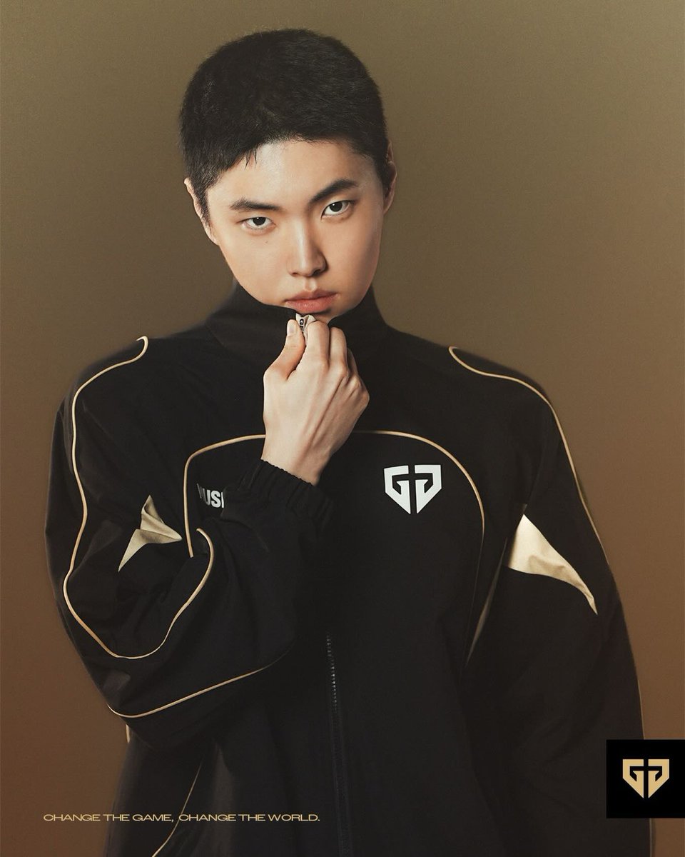 아 쵸비 올해 자켓 입고 찍은 사진 봐