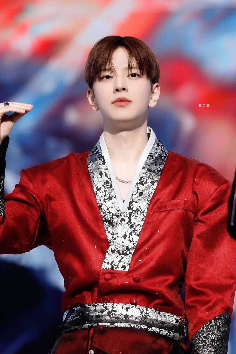 진짜 이런 코디 많이 해줬음 좋겠어…너무 이뻐…🤍