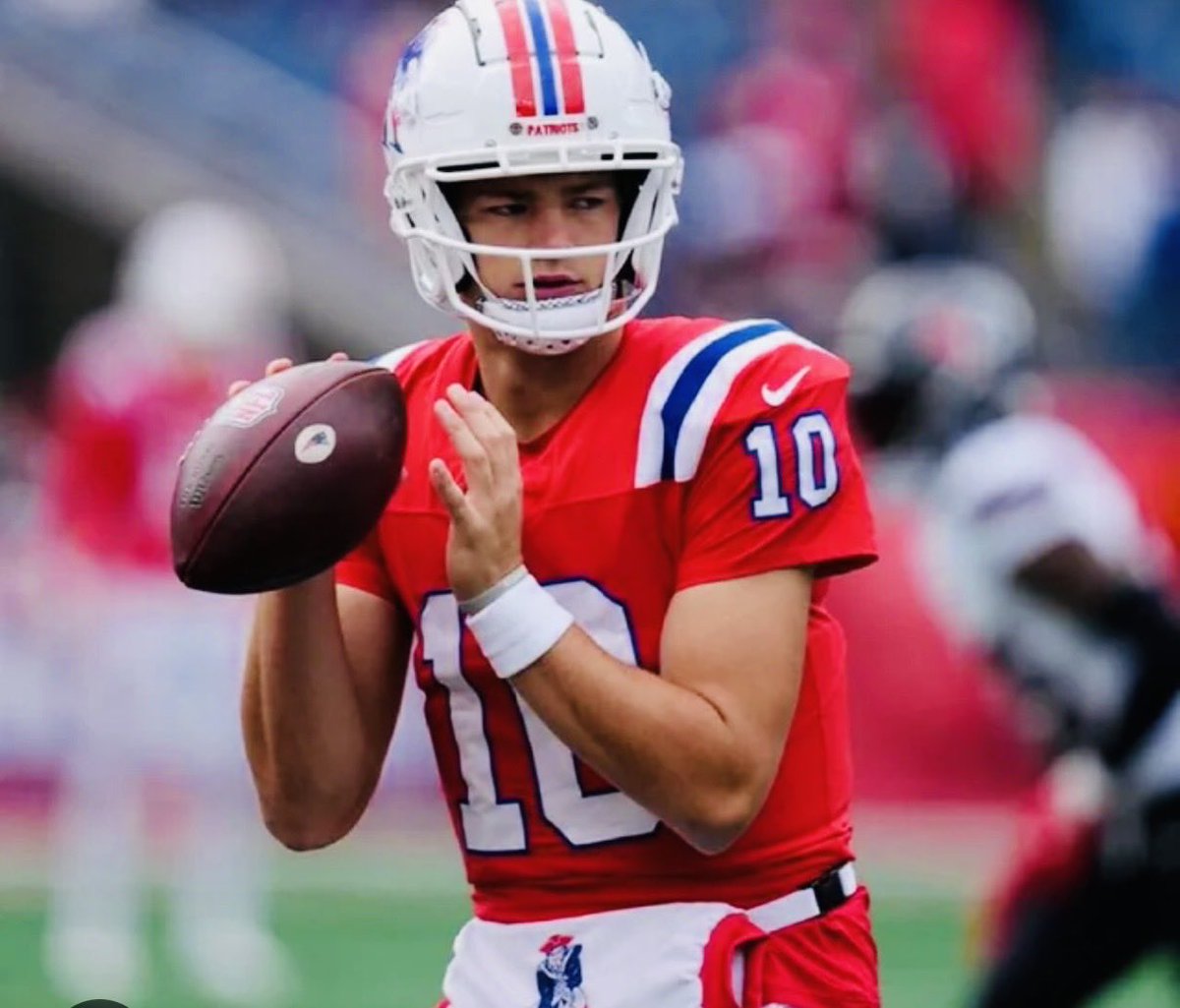 ShawnaJean1017's tweet image. LFG Patriots!! #NewEngland 🏈❤️🏈
#DrakeMay ❤️🏈🤎 #Patriots 🤎🏈❤️