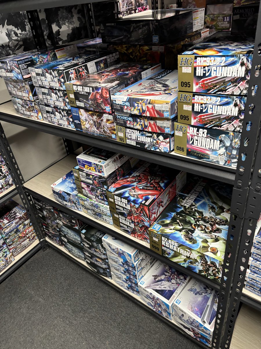 やまちゃん⭐️　模試5セット おはようございます☀ 昨晩の大雪が嘘のように今日は朝から晴れ空で