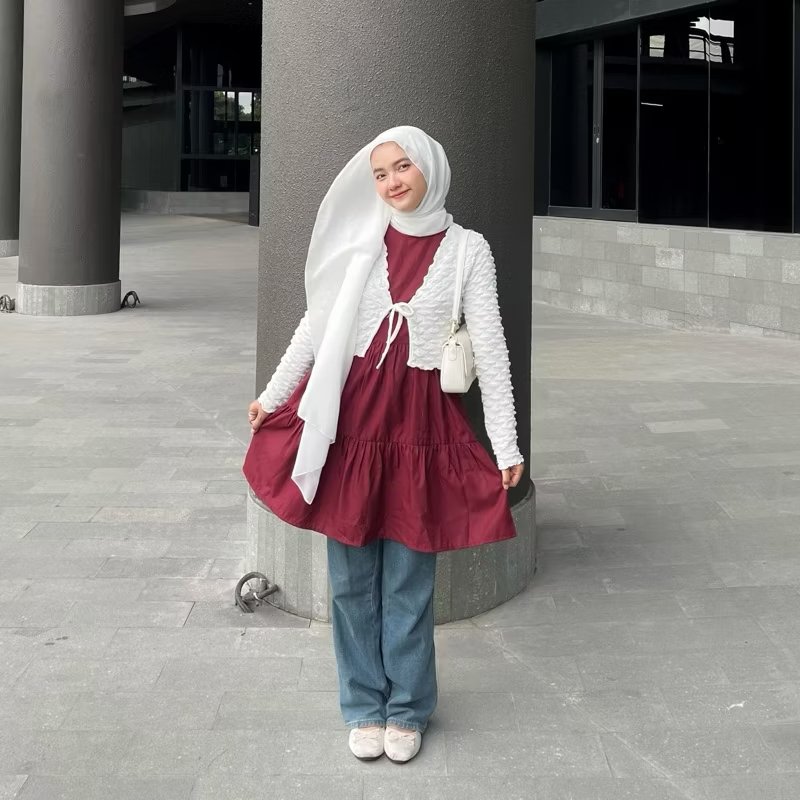 SUSHlTRASHZ's tweet image. if you're into "dress over jeans" outfit, you should try this dress