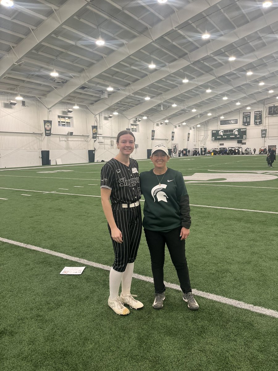 I had a great time at the <a href="/MSU_Softball/">Michigan State Softball</a> camp this weekend!! Thank you to <a href="/ShoMcDonald/">Sharonda McDonald</a>, <a href="/CoachDStenger/">Danielle Stenger</a>, <a href="/coachanniesmith/">Annie Smith</a>, and <a href="/WellsBethaney22/">Bethaney Wells</a> for a fun time!! I learned a lot from the players as well!! <a href="/LadySluggersOrg/">Louisville Lady Sluggers</a> <a href="/SluggersHuecker/">Lady Sluggers 18</a> <a href="/Lady_Sluggers10/">Louisville Lady Sluggers Huecker/Peyton</a>