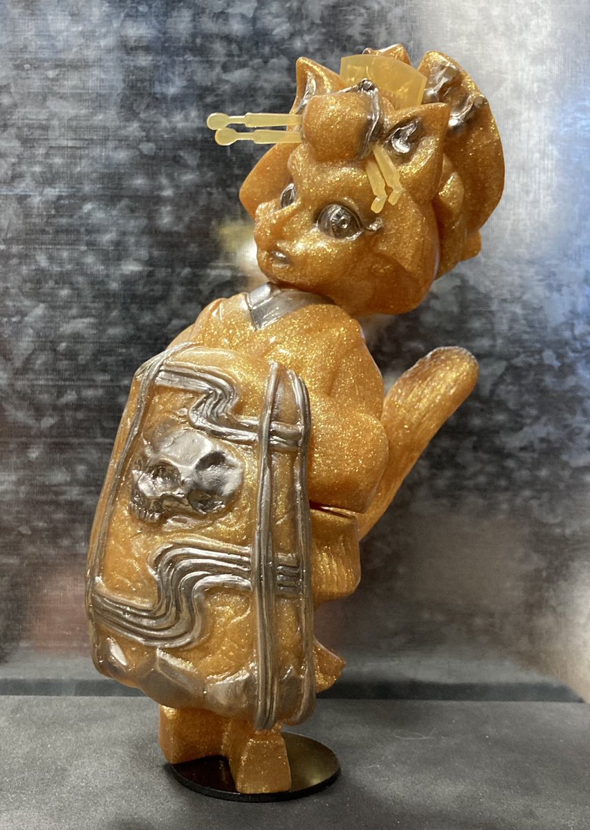 新品未開封】ヒカリトイズ個展カラー 蓄光赤 化猫遊女 なんとヒカリ