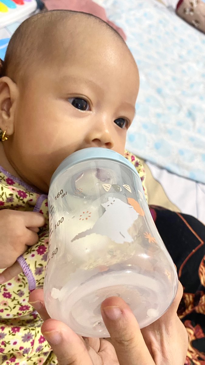 nbilav's tweet photo. oh gini rasanya ninggalin anak buat kerja😭 https://t.co/aeVeIphydT