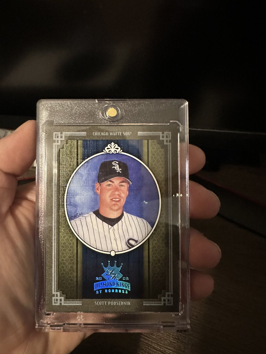StevenFlora5's tweet photo. Been on the @CollX_App app for almost 2 years. I love this app and would advocate anyone to use it! Bought this #335 Scott Podsednik 2005 Donruss Diamond Kings - Framed Green Platinum #/1 https://t.co/2aXoziU9v6