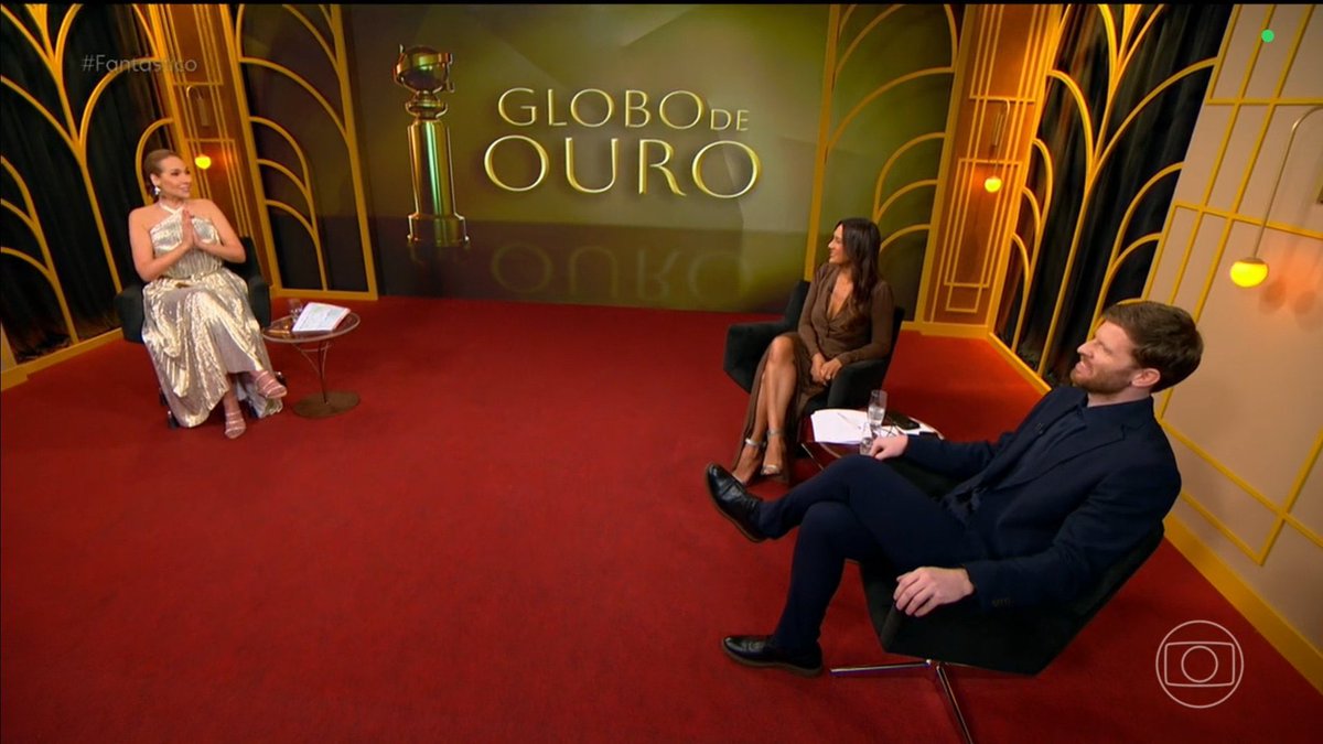 O Brasil concorrendo novamente com um filme poderoso sobre os horrores da ditadura militar e a Globo ainda insiste em colocar Maria Beltrão para comandar a cobertura do Globo de Ouro.  

Dois anos seguidos lembrando a ditadura na maior premiação do mundo, mas na transmissão aqui