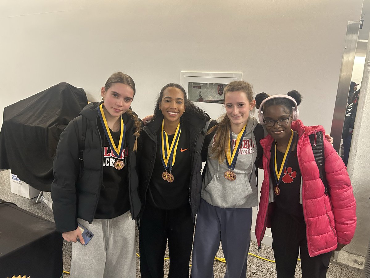 The 4x400 crew of Anna Cooper, Kendall Waite, Gwendolyn Butkus, and Tatiana Pilet take 2nd at SEC Championships!  Way to go girls!