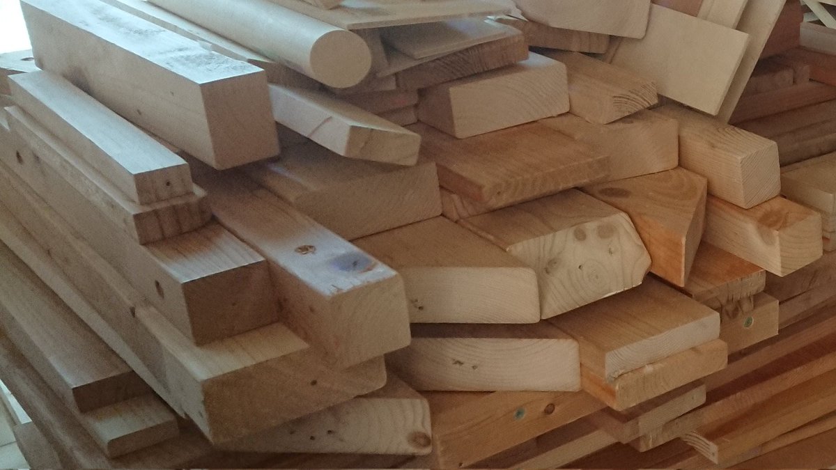 MHeihati's tweet image. #元キットと比べてみましょう

元キットは廃材＆マホガニー