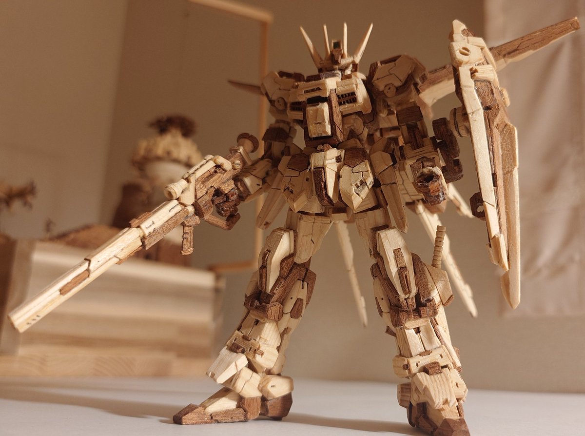 MHeihati's tweet image. #元キットと比べてみましょう

元キットは廃材＆マホガニー