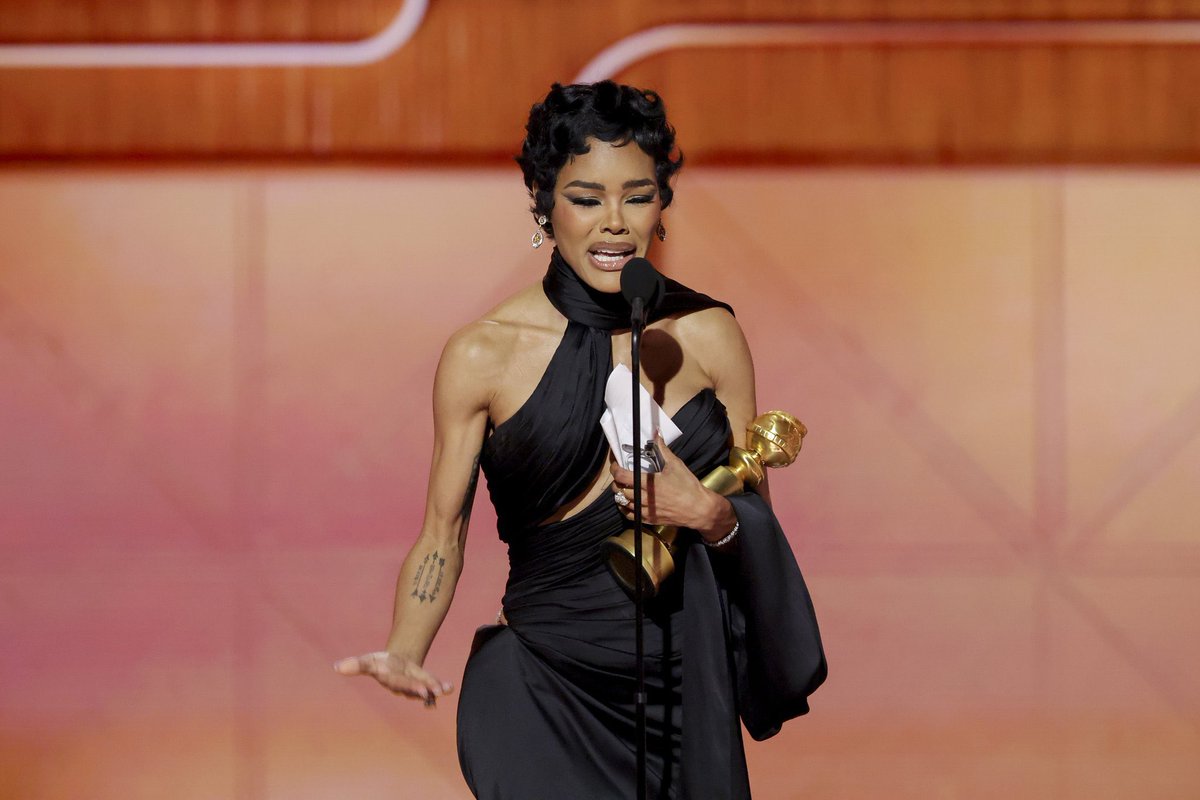adaenechi's tweet image. From Sweet 16 to a Golden Globe winner 🥹 Teyana Taylor deserves the world 👏🏾