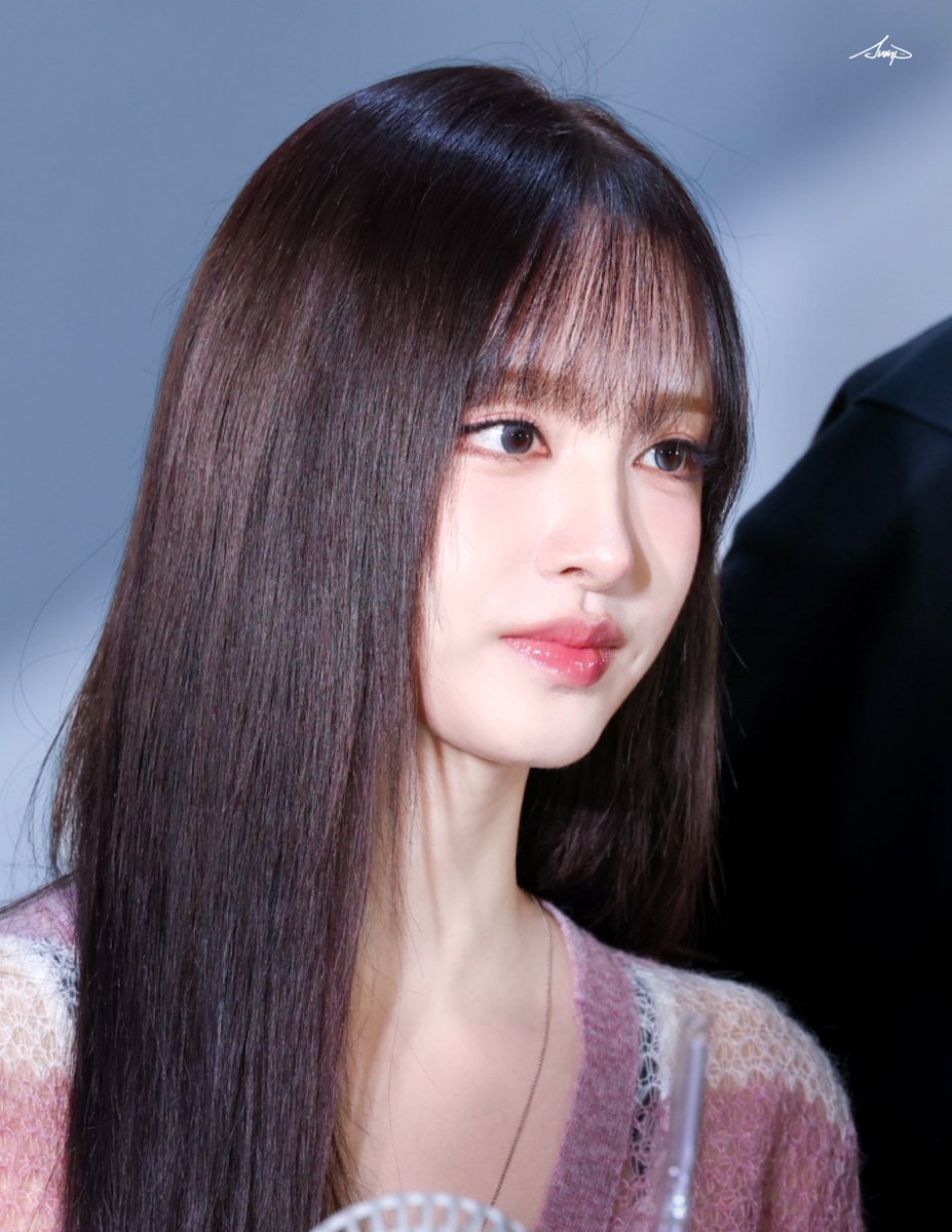 20260111

#LIZ #리즈 #KIMJIWON #김지원
#IVE #아이브