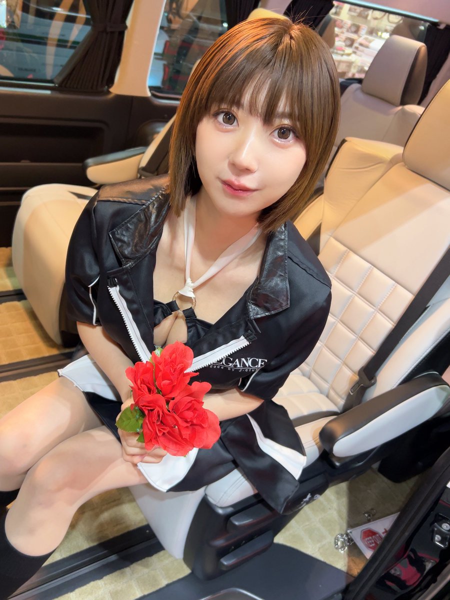 takatsuki_miho's tweet photo. #東京オートサロン2026
3日間無事に終わりました🚙✨
沢山の方にお会い出来て嬉しかったです🩵
1年に1回というレアキャラではありますが今年は会える機会を作っていきたいと思っていますので皆様応援よろしくねっ☺️
#LEGANCE マスコットキャラのみほりんでした🦙🌹
#tokyoautosalon2026 #TAS2026 https://t.co/Eib37OZKl8