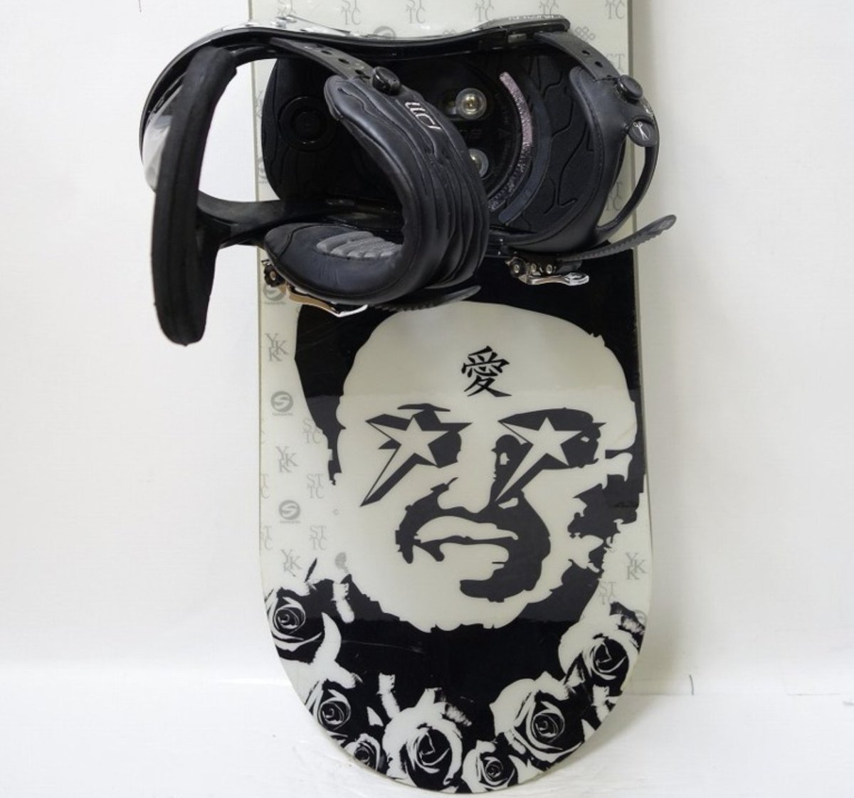 超えてはいけない一線を超えてしまったスノーボードデザイン （その2