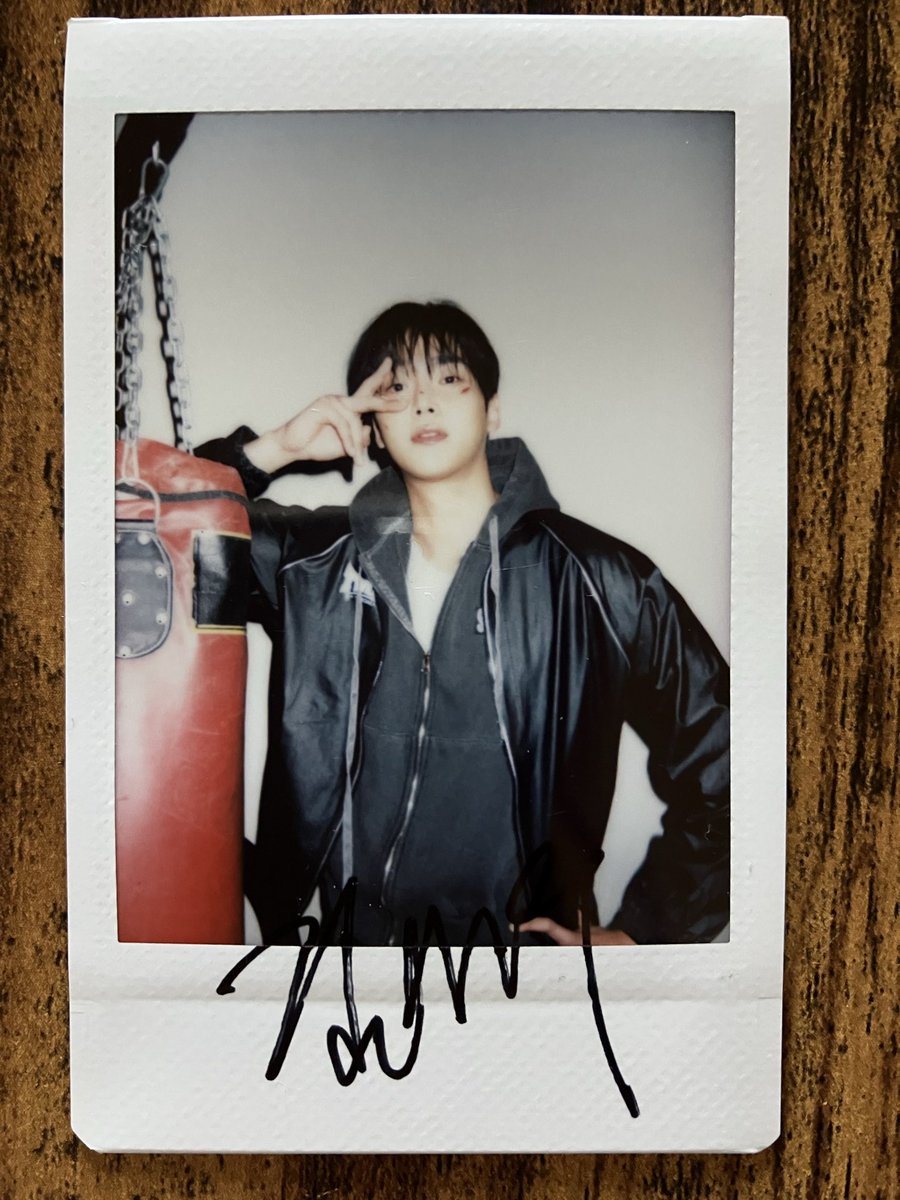 シーグリのサイン入りポラ‼️ こーゆーの当たったの初めてでめっちゃ