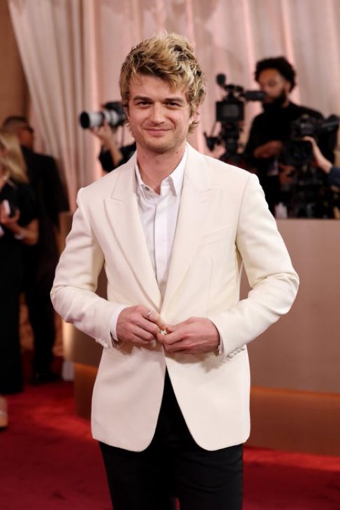 acupofdjo's tweet image. girl dinner