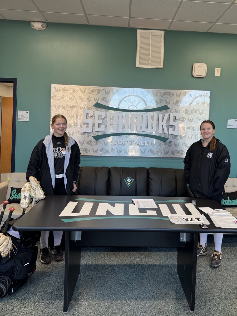 Claire Larson 2029 tweet media