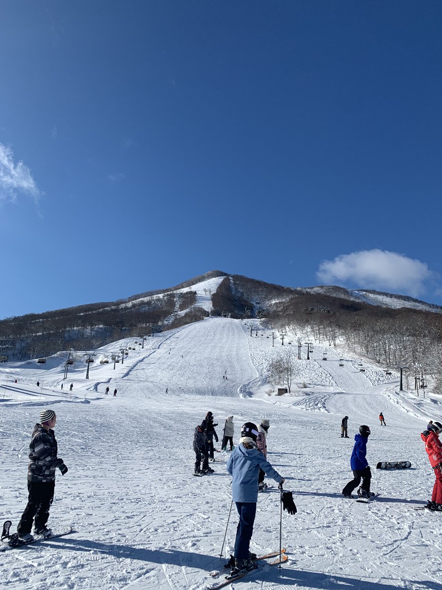 w7_sn's tweet photo. 今日の雪質めっちゃいい！ https://t.co/bLHaw9erEC