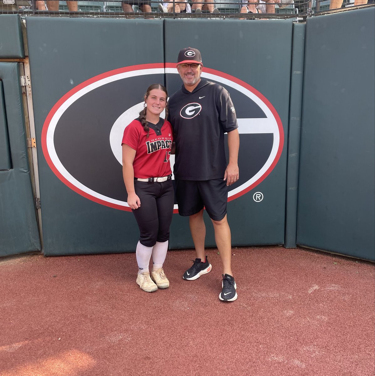 Maylin Whitaker tweet media