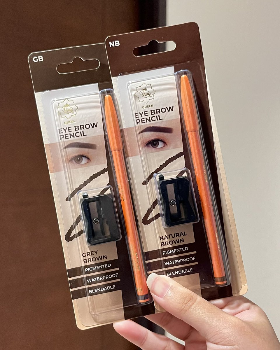 angelarissa_'s tweet image. ⏰⏰ It’s time for #IconicBrowsComeback! 

Eyebrow Viva punya 2 shades baru + sharpener
brand ini LEGENDDD banget siapa yang ga tau? 🙂‍↔️