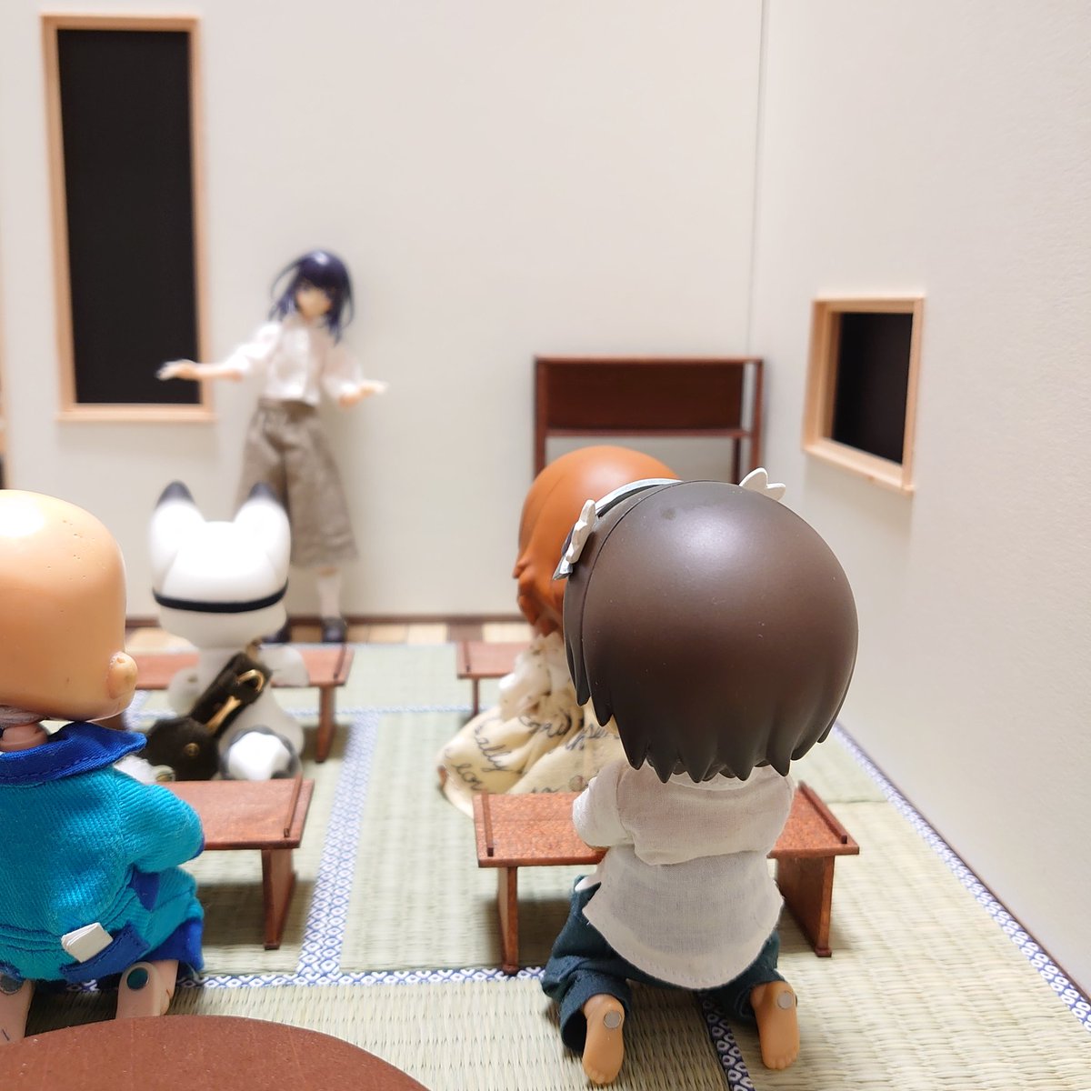 #WF2026W 

Pieni工務店は、2月8日（日）10:00～17:00 幕張メッセで開催されるワンフェスに参加します✨

15cmくらいのドール、フィギュア、ぬいさんにぴったりの分解収納できる撮影背景を中心に、畳や家具も少しお持ちする予定です

【4-8-20】でお待ちしています😊
