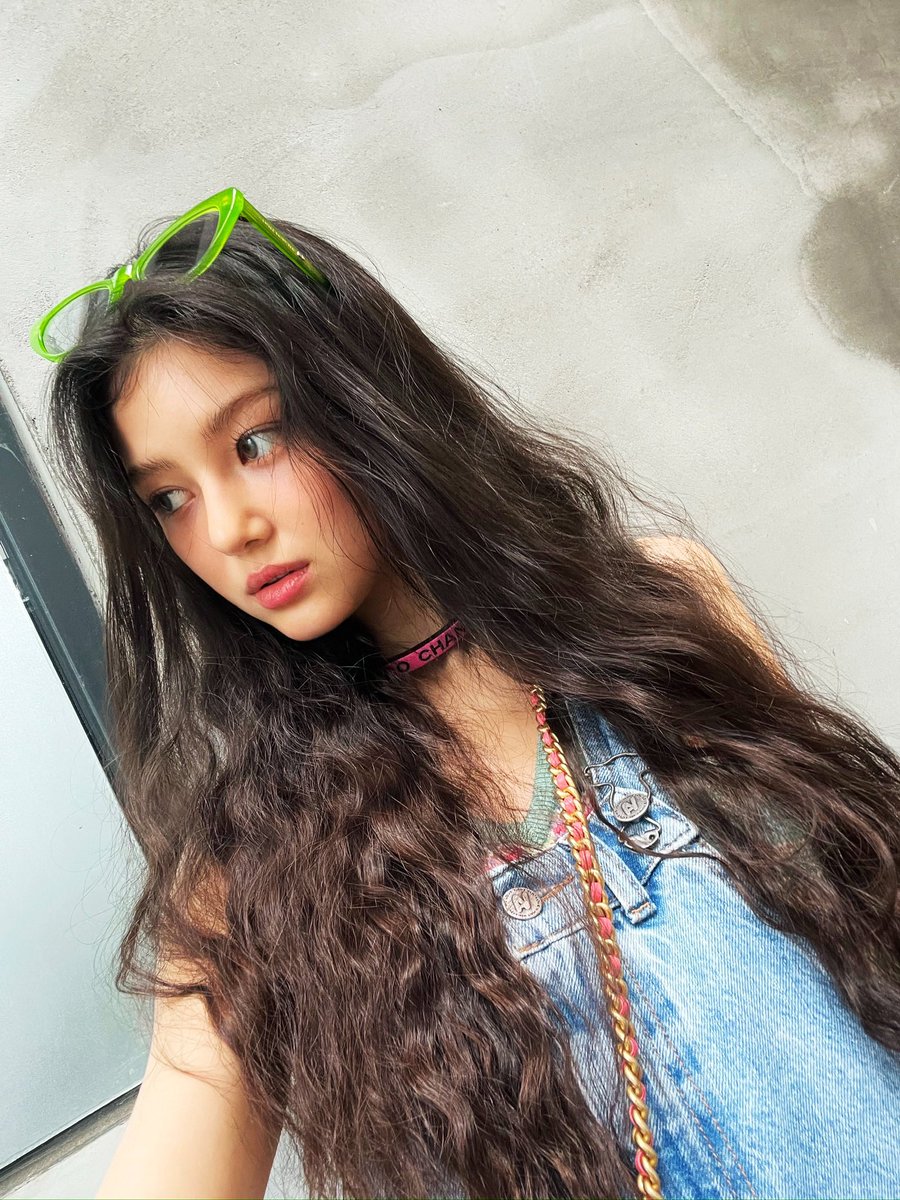 bello722's tweet image. 11:11🫂
#Always_With_Danielle 
#NEWJEANS_IS_FIVE 
#FREENEWJEANS